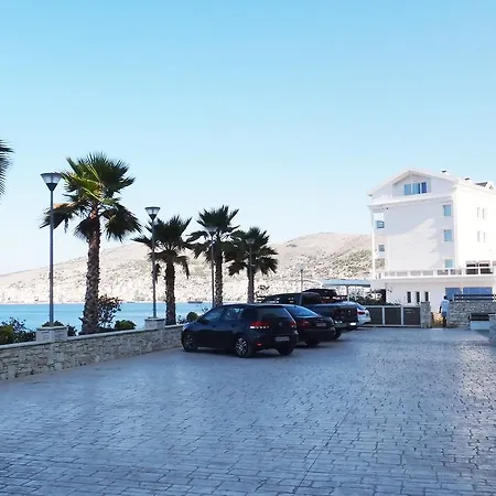 In White Sarandë