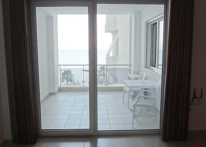 Appartamento In White