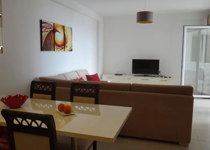 In White Appartamento *